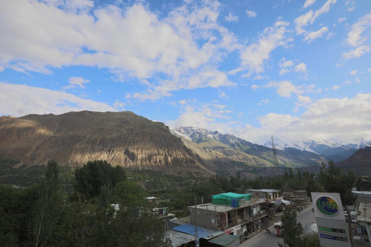 Hunza City Hotel Karimabad  Buitenkant foto